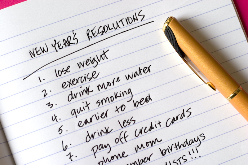 A handwritten checklist of New Year's resolutions